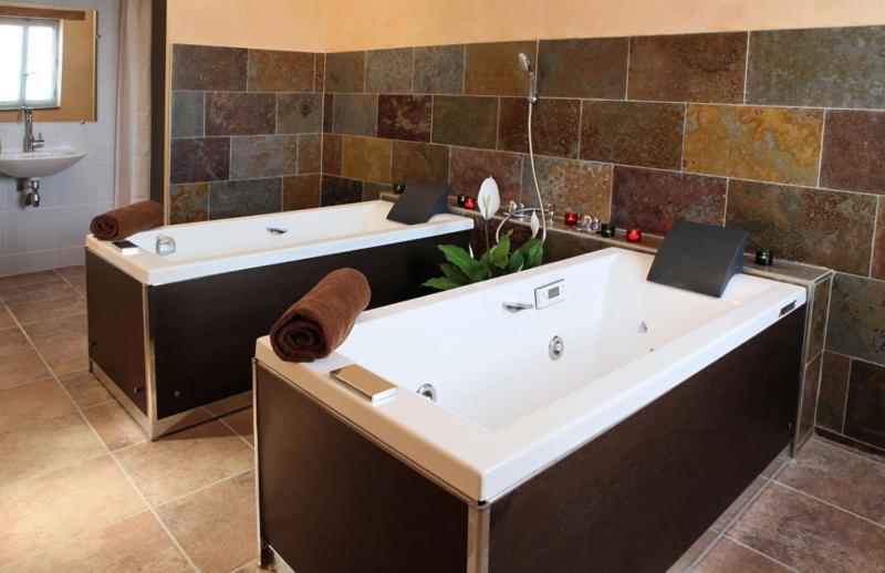 Domaine Saint-Roch Hotel Spa Salzuit Экстерьер фото